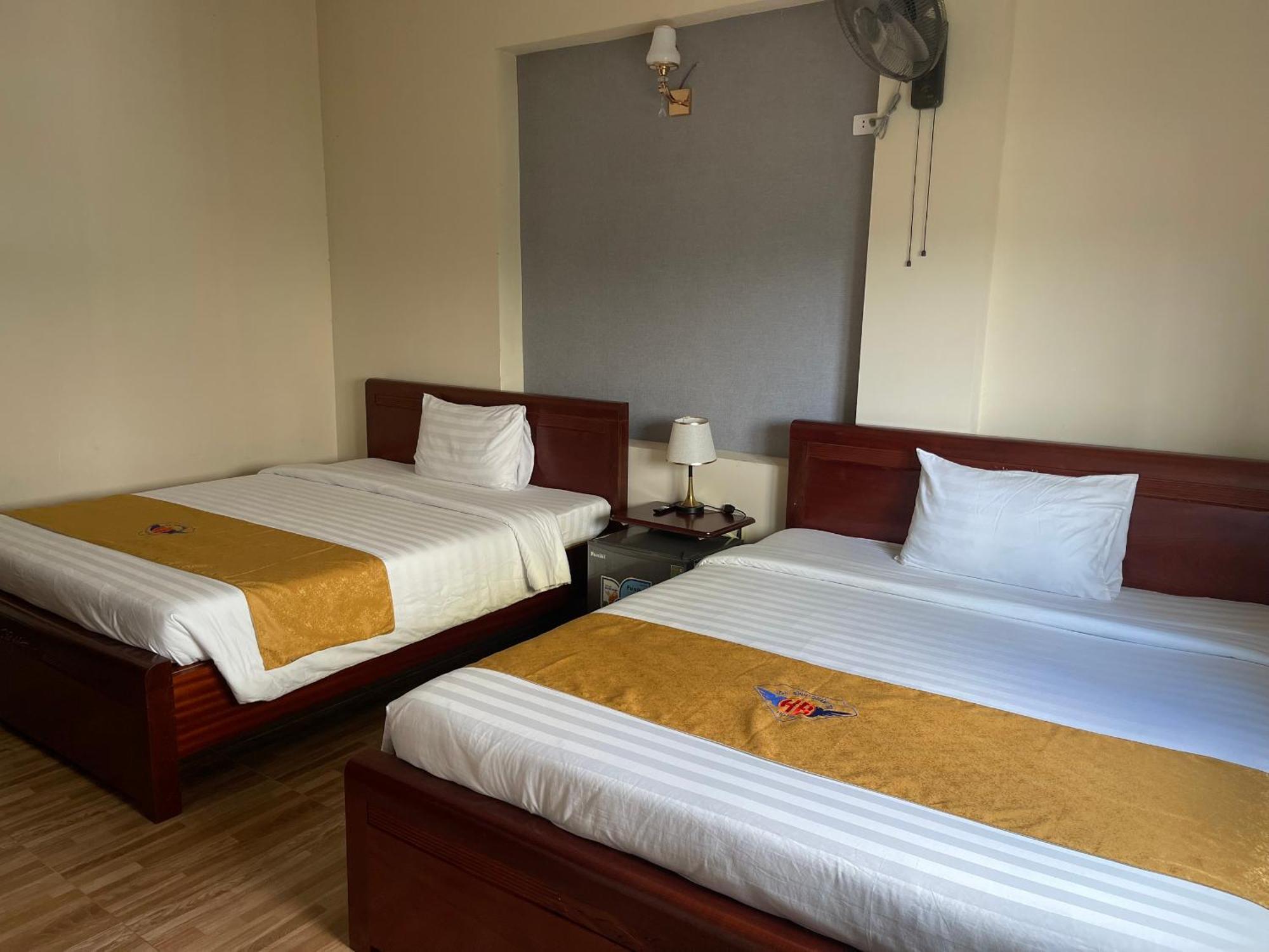 Hotel Khach San Hoa Binh Quang Tri à Dong Ha Extérieur photo