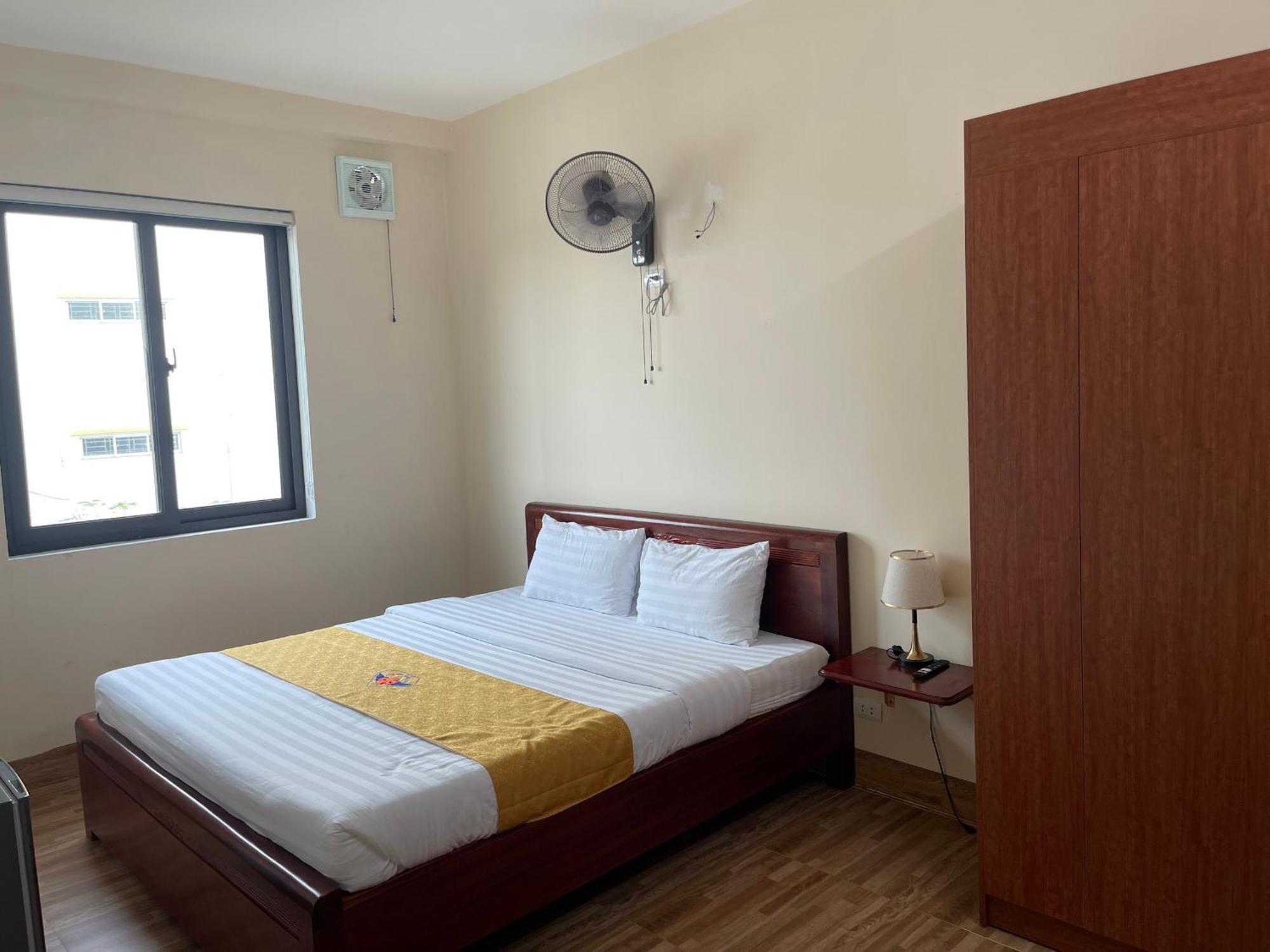Hotel Khach San Hoa Binh Quang Tri à Dong Ha Extérieur photo
