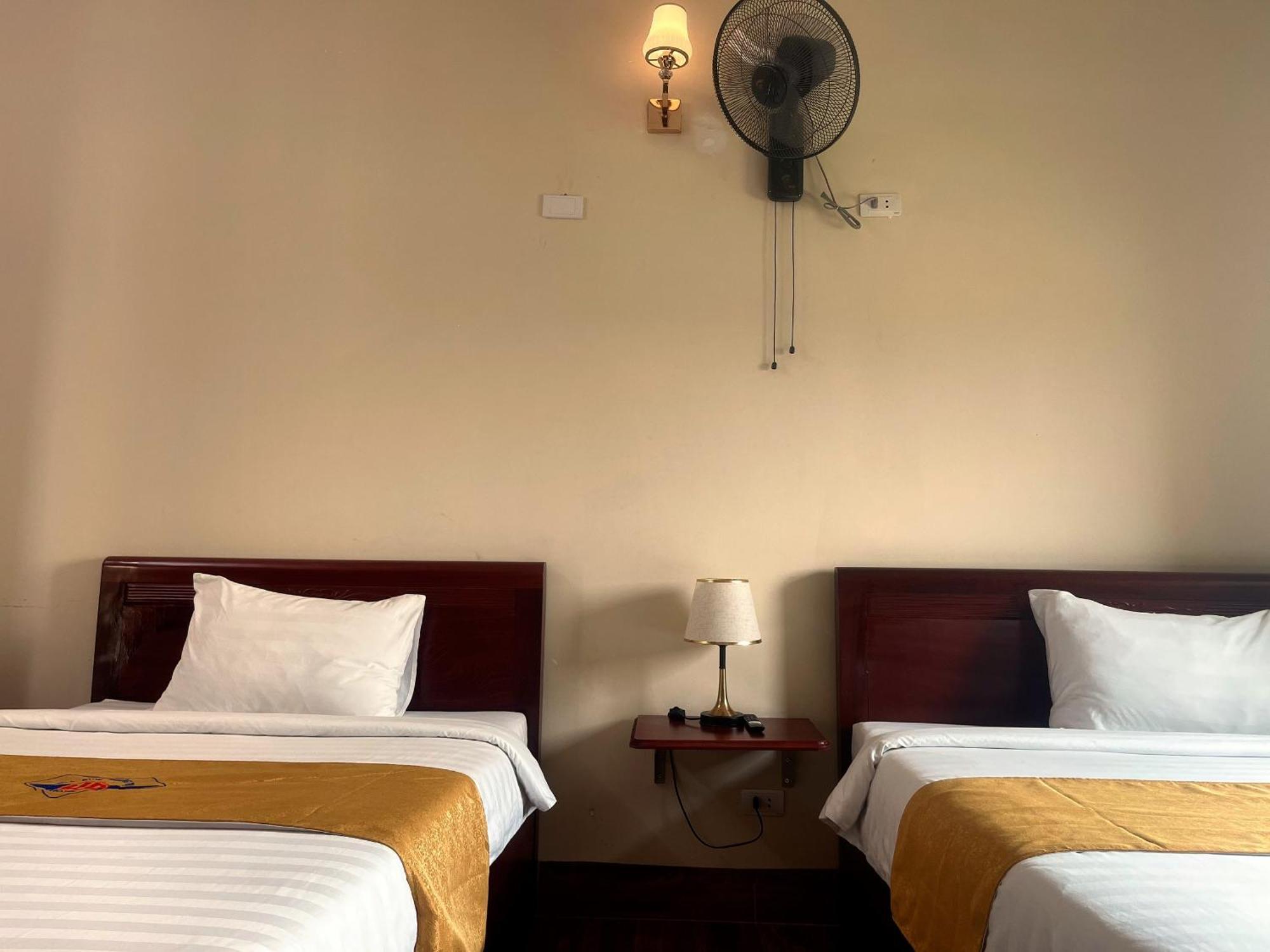 Hotel Khach San Hoa Binh Quang Tri à Dong Ha Extérieur photo